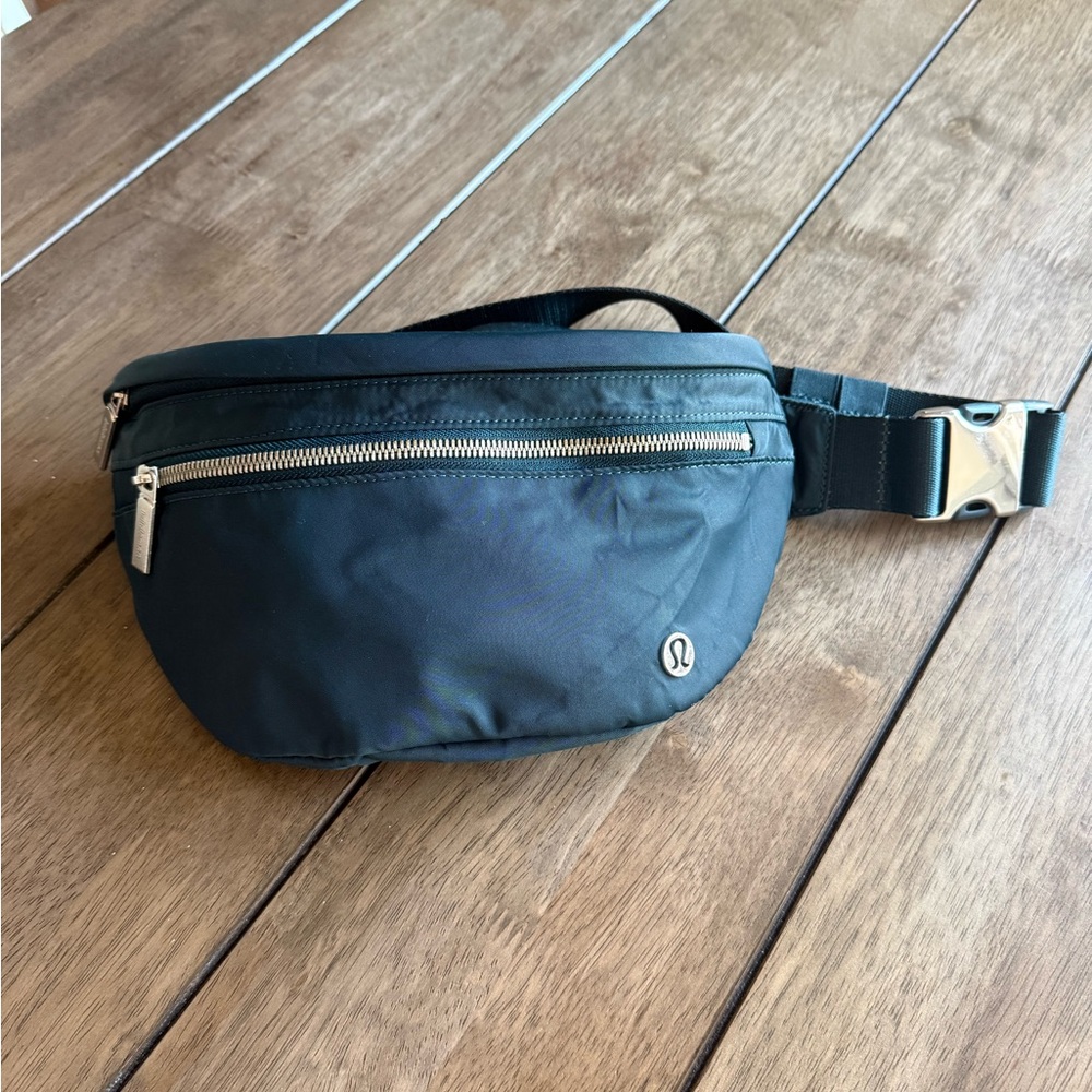 Lululemon City Adventurer Crossbody Belt Bag